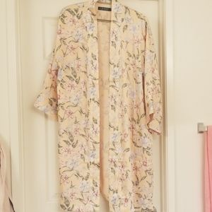 Gorgeous silky Ralph Lauren kimono style cover up